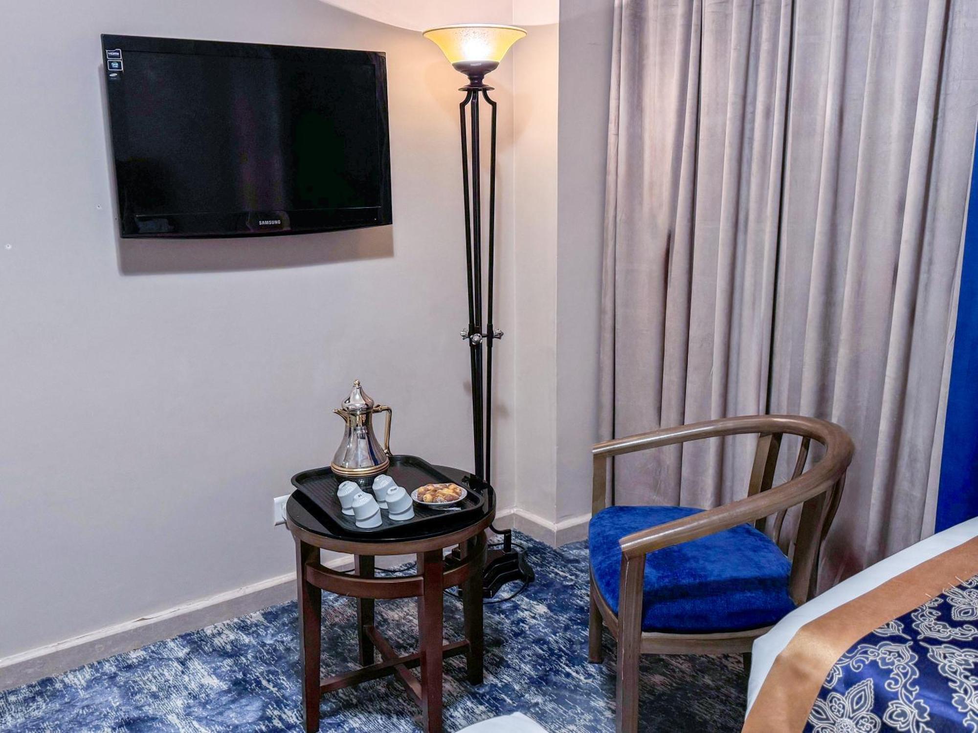 Rabwat Al Safwah Golden Hotel 麦地那 外观 照片