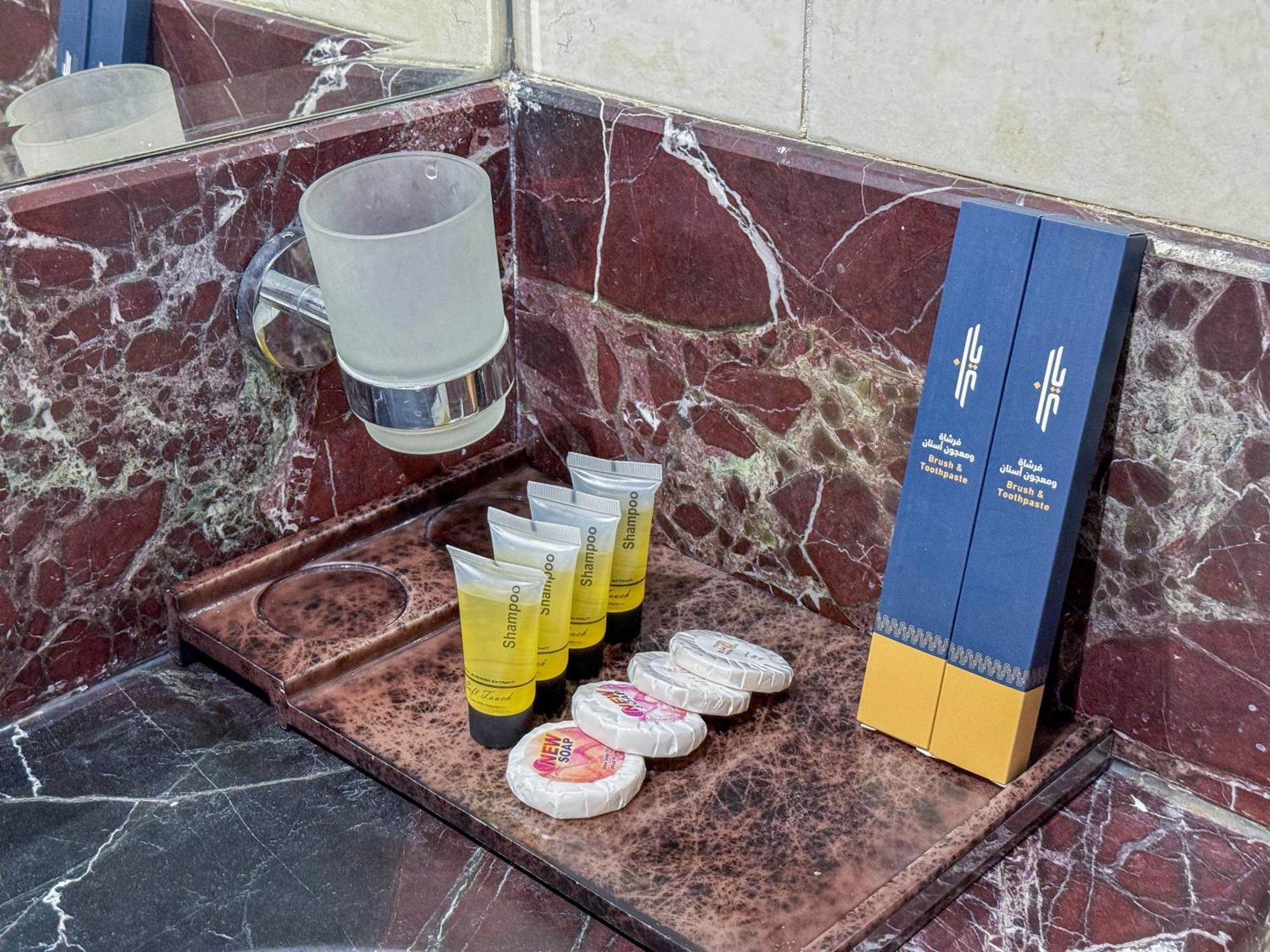 Rabwat Al Safwah Golden Hotel 麦地那 外观 照片